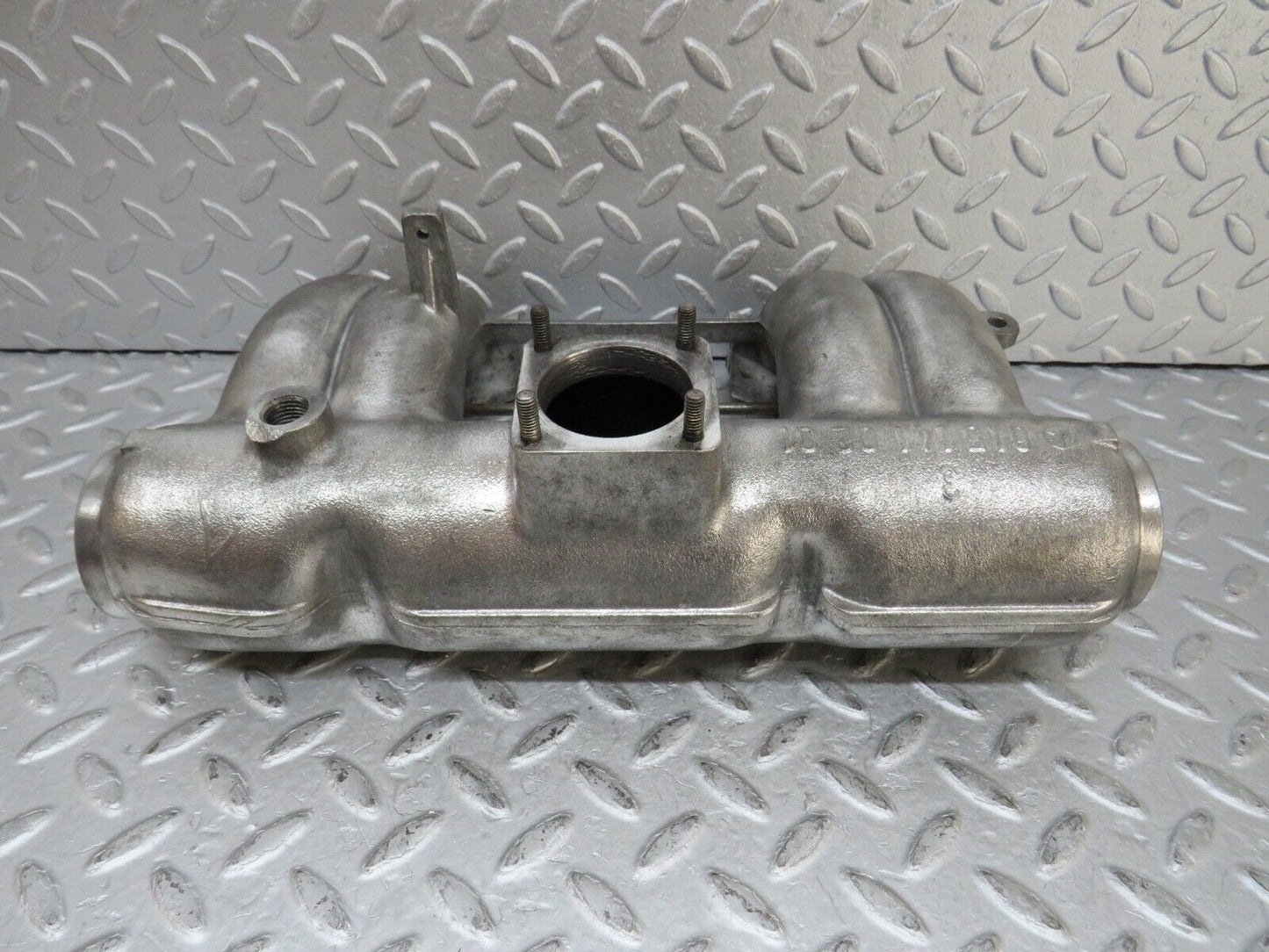 35927 Mercedes-Benz 240D OM616.912 Intake Manifold 6151410201