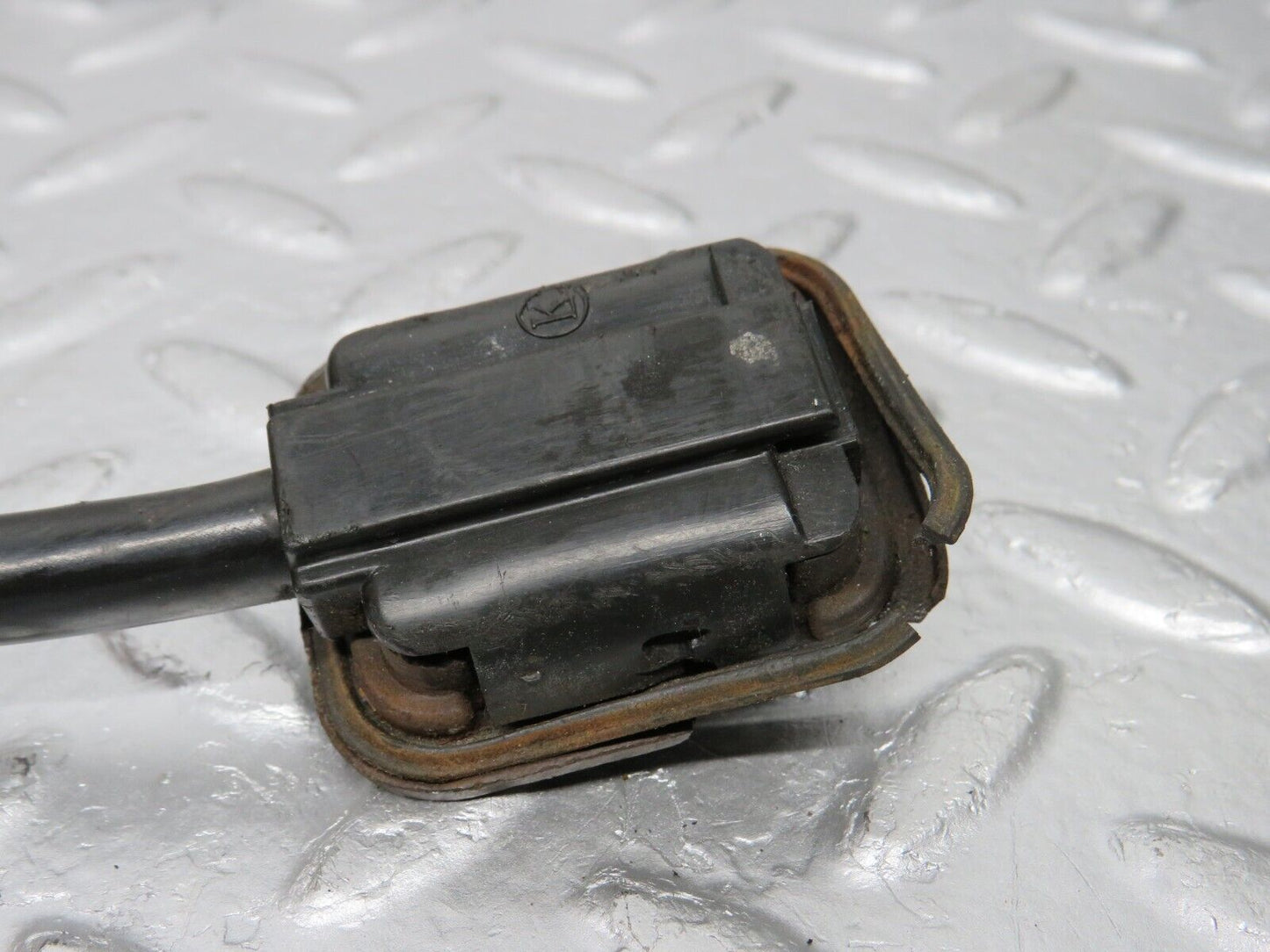 31077 Mercedes-Benz W123 200D Wiper Motor Bosch 0390341077