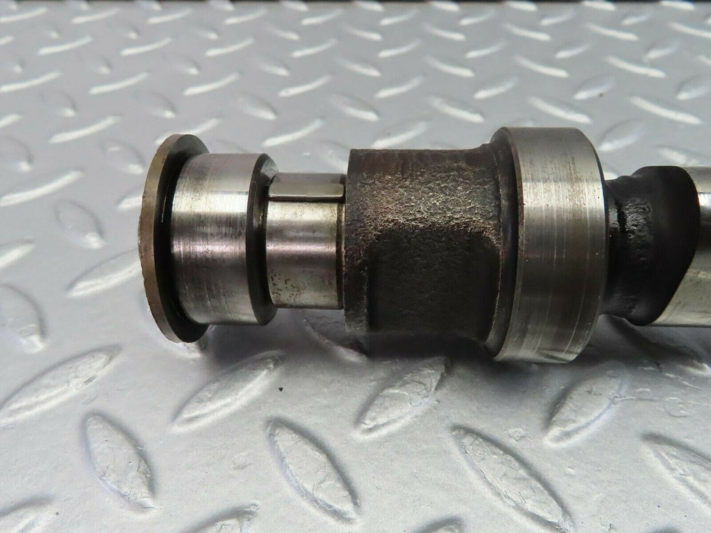9845 Mercedes-Benz C123 280CE Coupe Engine Camshaft Exhaust Side  1100517801