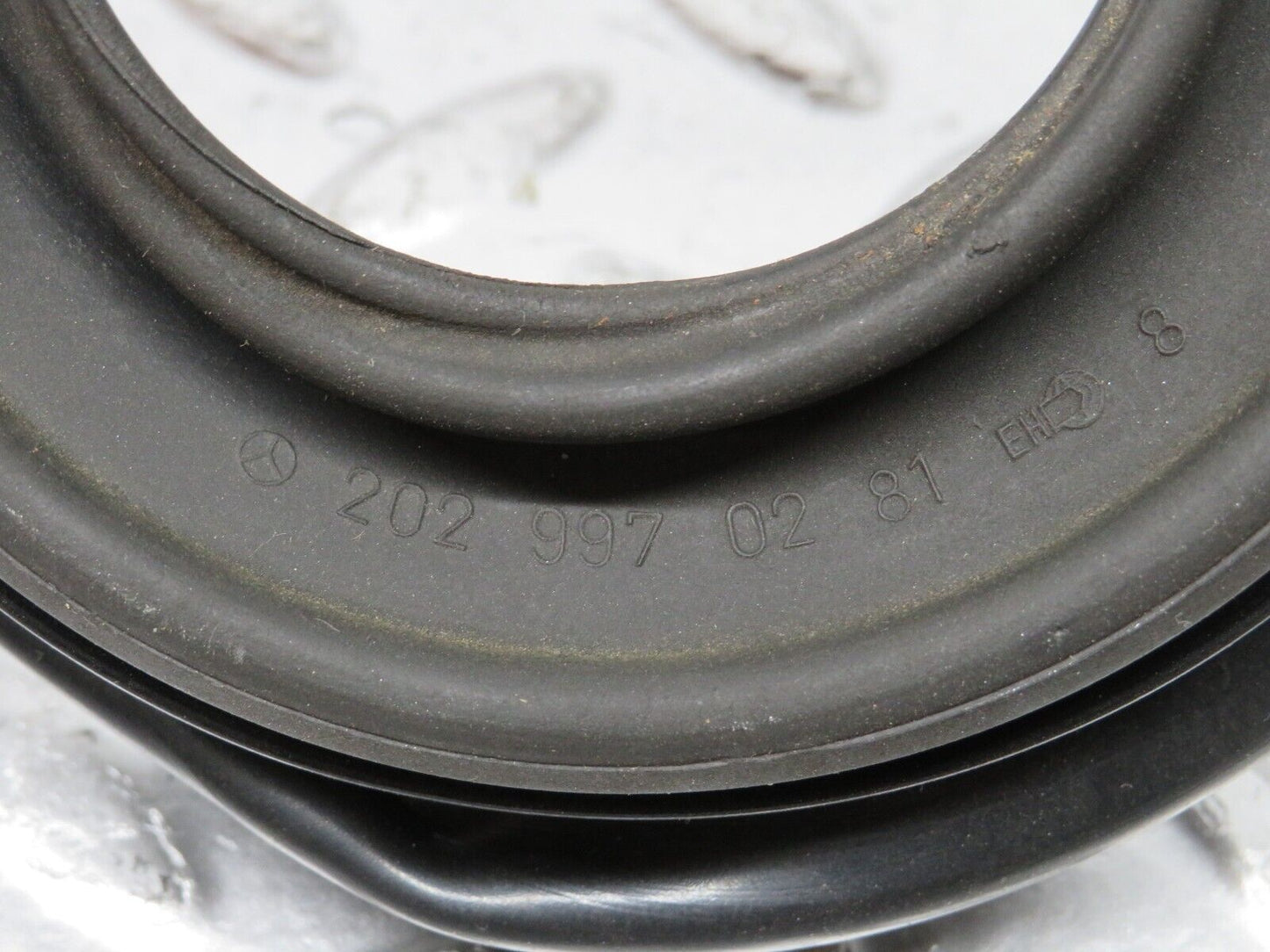 33468 Mercedes-Benz W202 C180 Fuel Tank Filler Rubber Gasket