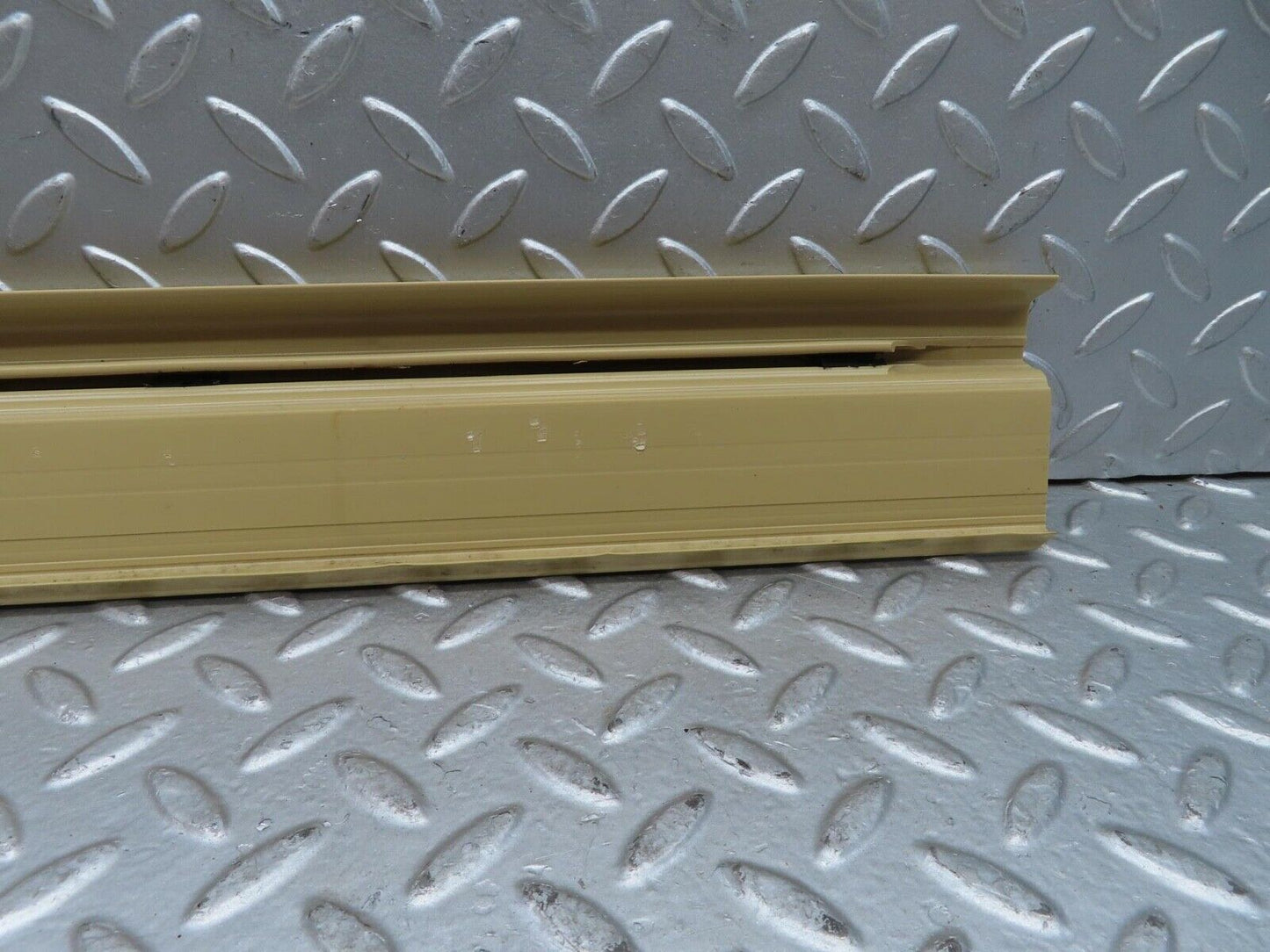 15393 Mercedes-Benz W123 230E Rear Left Door Sill Trim Beige