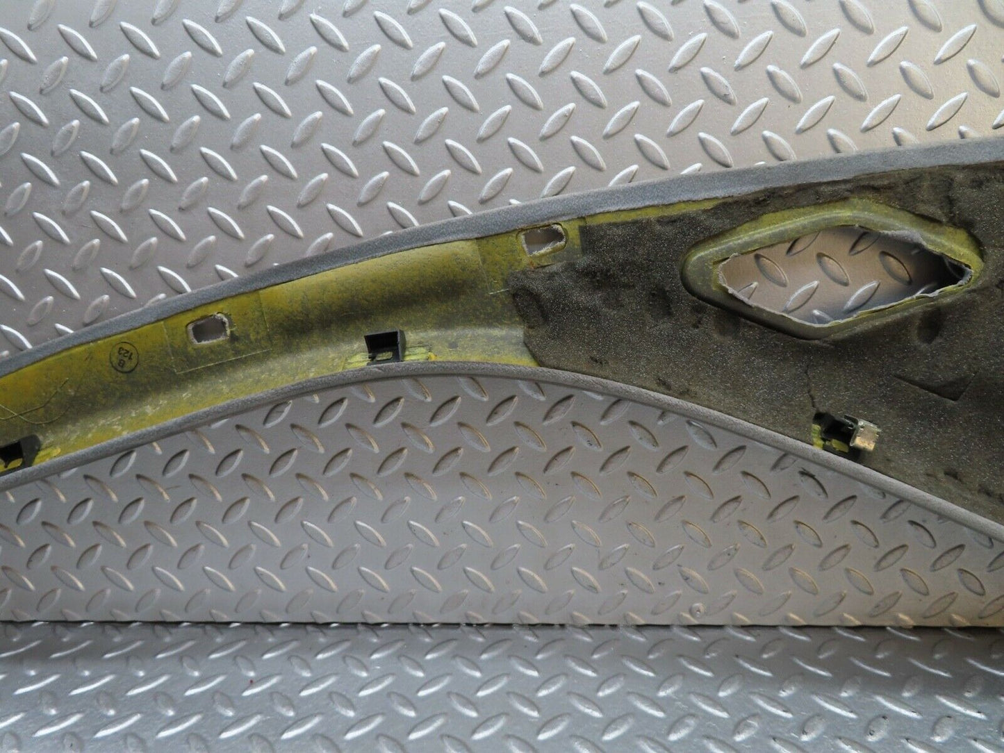 19309 Mercedes-Benz C140 CL420 Coupe C Pillar Cover Left Side Grey