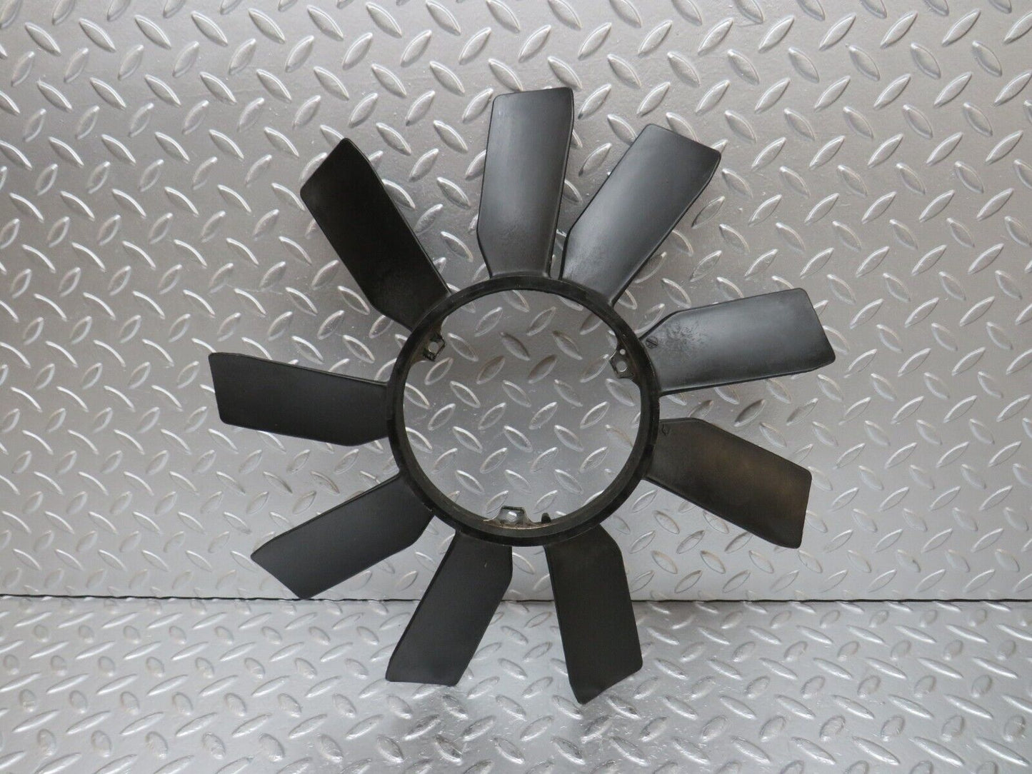 31432 Mercedes-Benz S124 220TE Wagon Engine Cooling Fan 6032000523