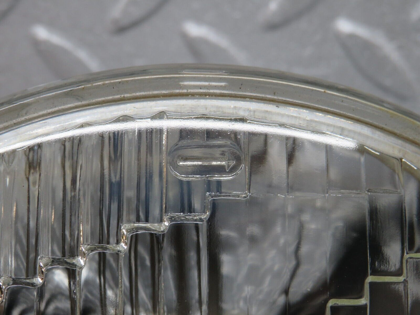 40366 Mercedes-Benz W110 230 Headlight Sealed Beam Lucas 7285