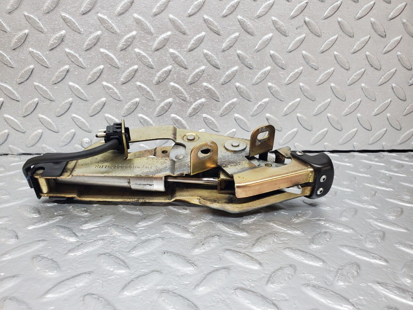 44982 Mercedes-Benz R129 300SL Coupe Rear Right Roof Lock Mechanism 1298000674