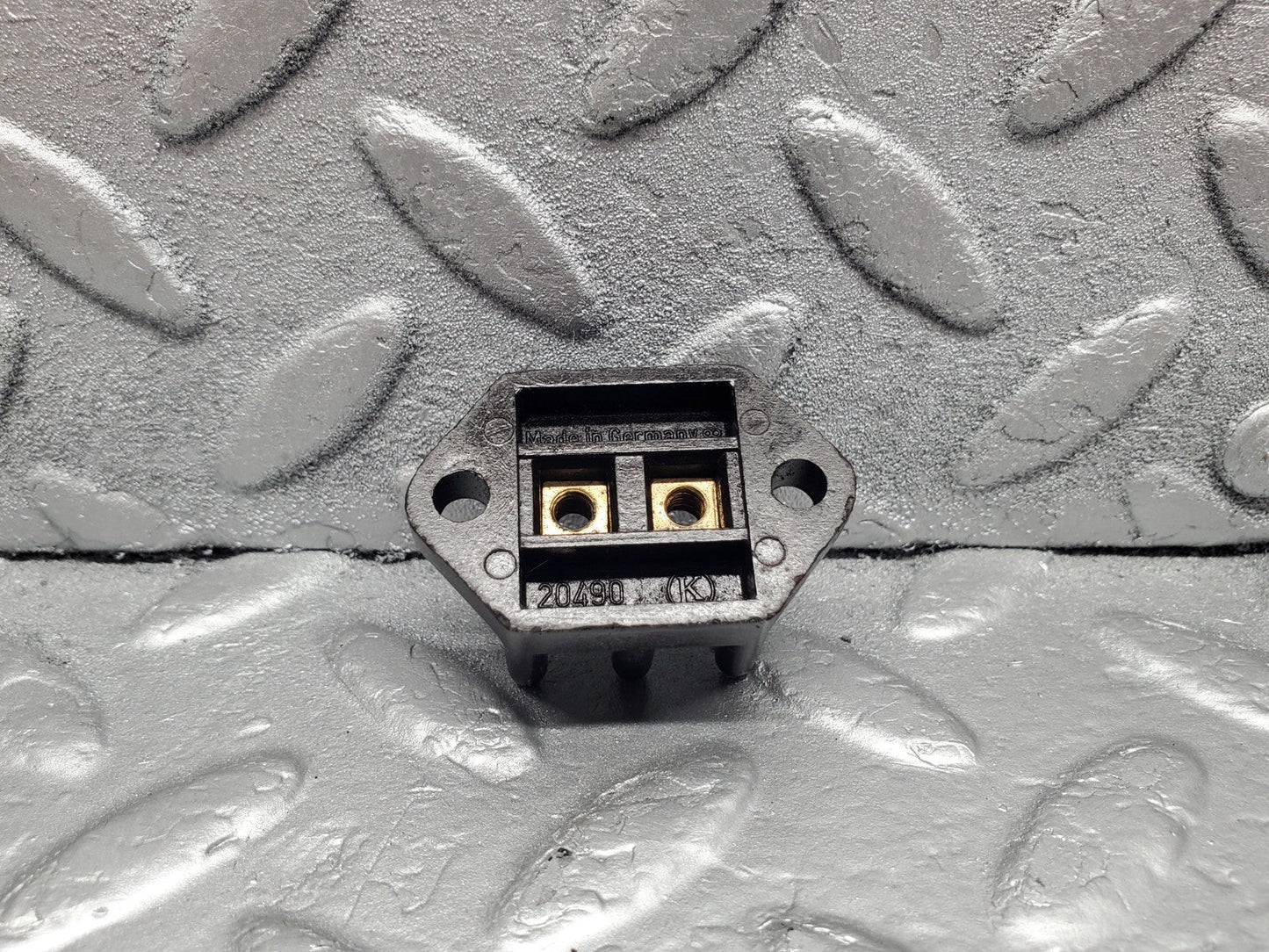 45690457