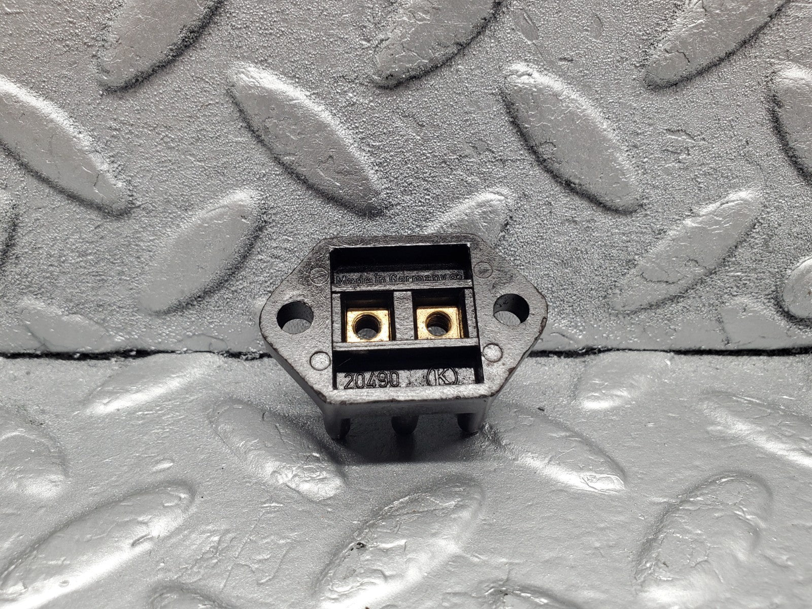 45690457