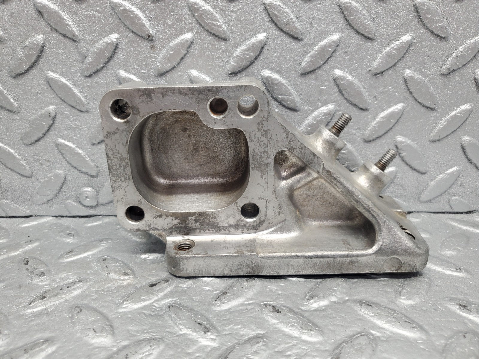 W112 air compressor support bracket used OEM