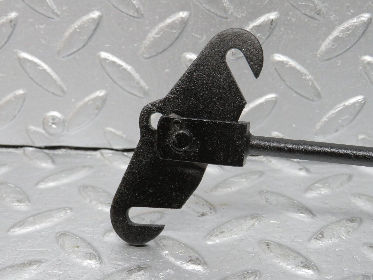 40416 Mercedes-Benz W110 230 Handbrake Adjusting Handbrake Regulator