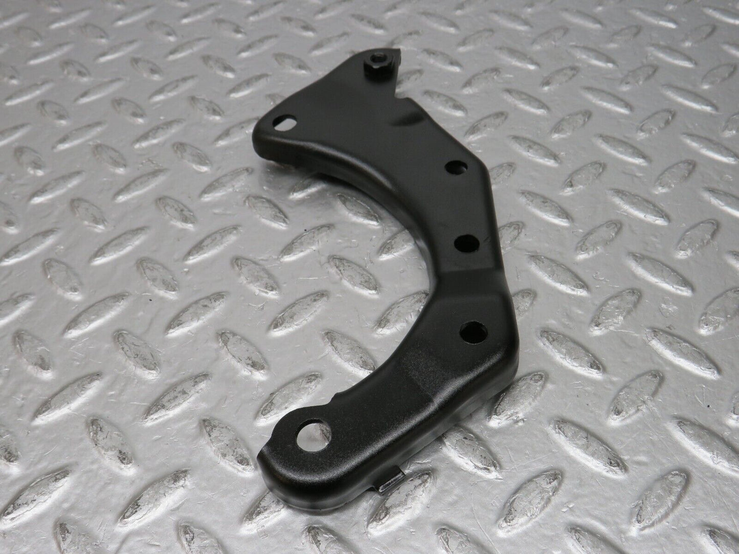 31787 Mercedes-Benz W201 190LE Alternator Generator Holder Bracket