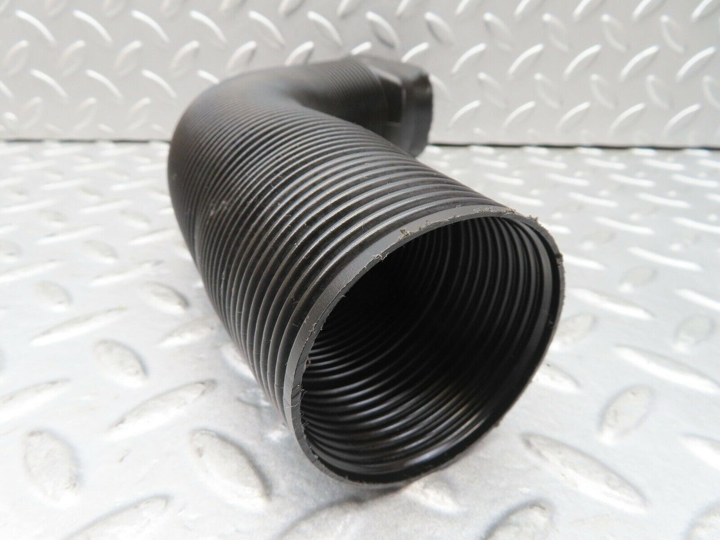 17190 Mercedes-Benz R129 300SL Coupe Air Intake Duct Pipe 1298310446