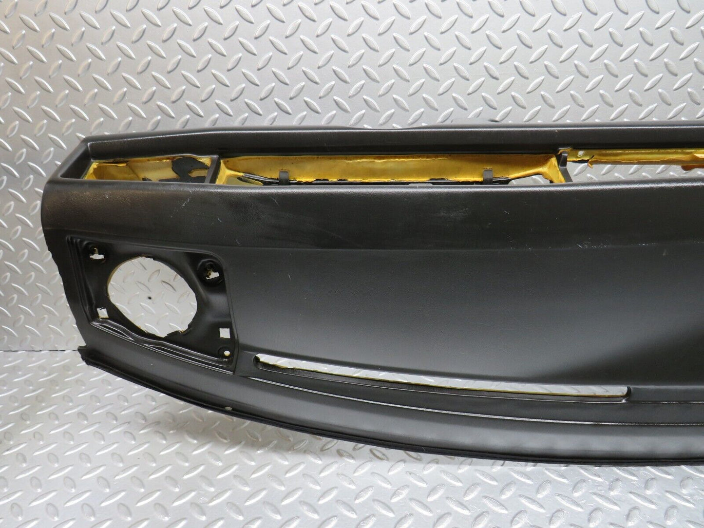 38756 Mercedes-Benz W201 190E Dashboard Black
