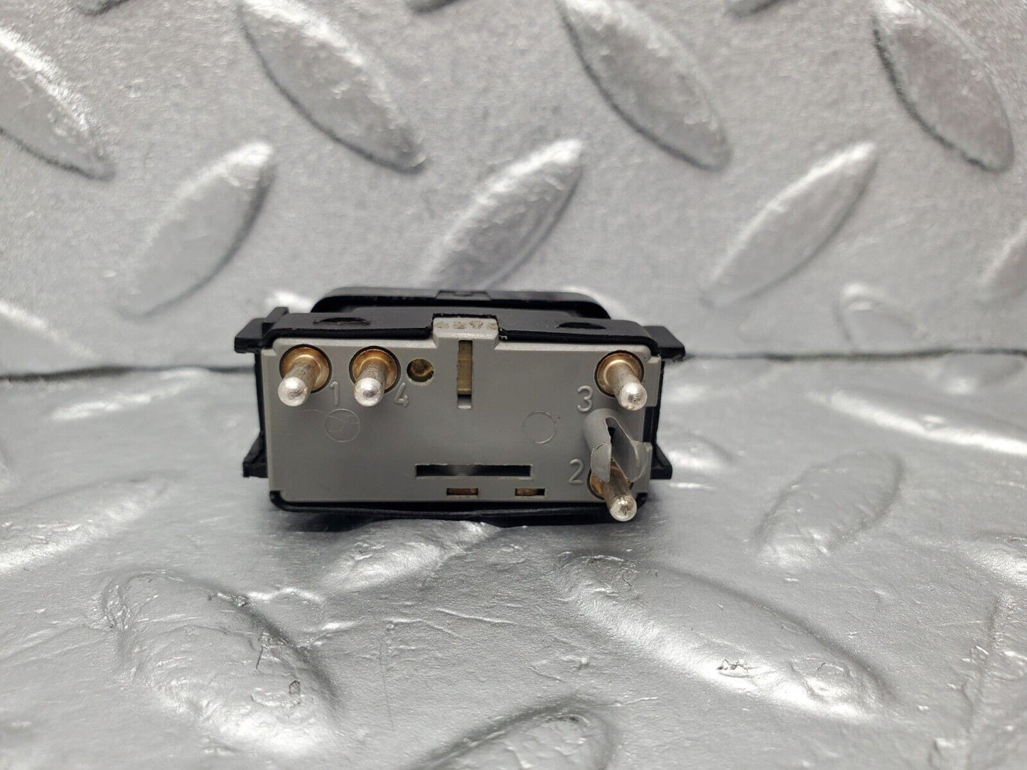46930 Mercedes-Benz R129 320SL Coupe Right Door Window Switch 1298201410