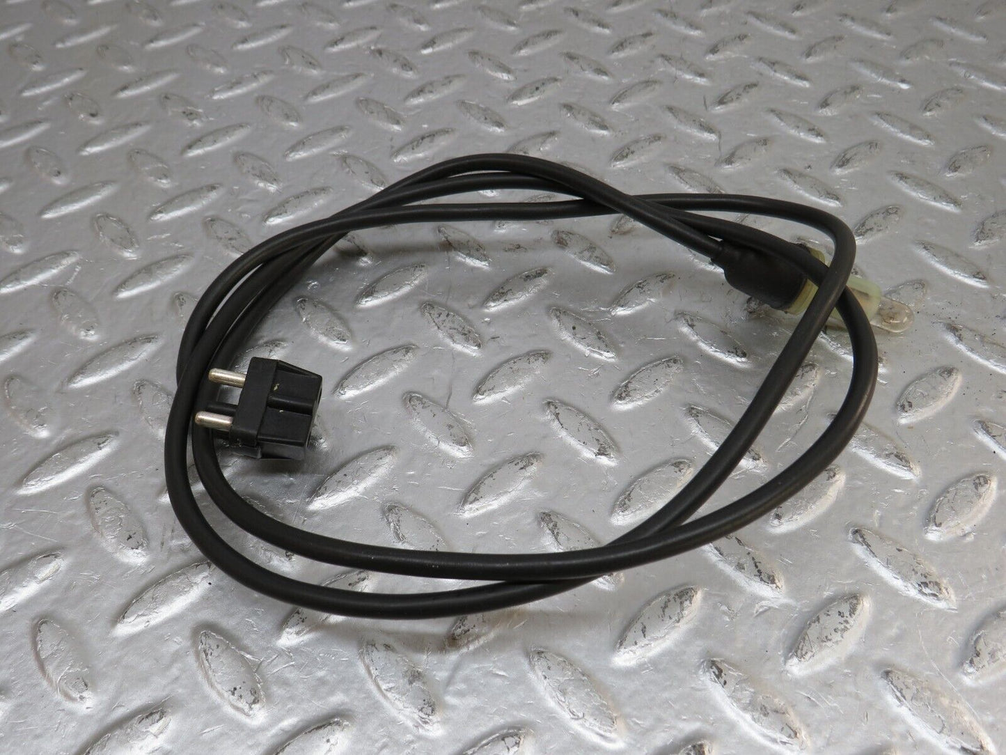 33507 Mercedes-Benz W202 C180 Front Wing Indicator Cable Wire