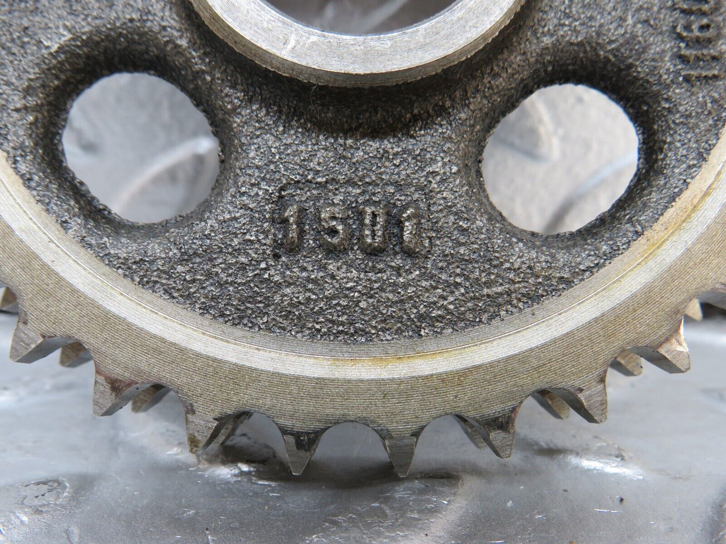 34518 Mercedes-Benz C126 380SEC Coupe Camshaft Timing Gear 1160520601