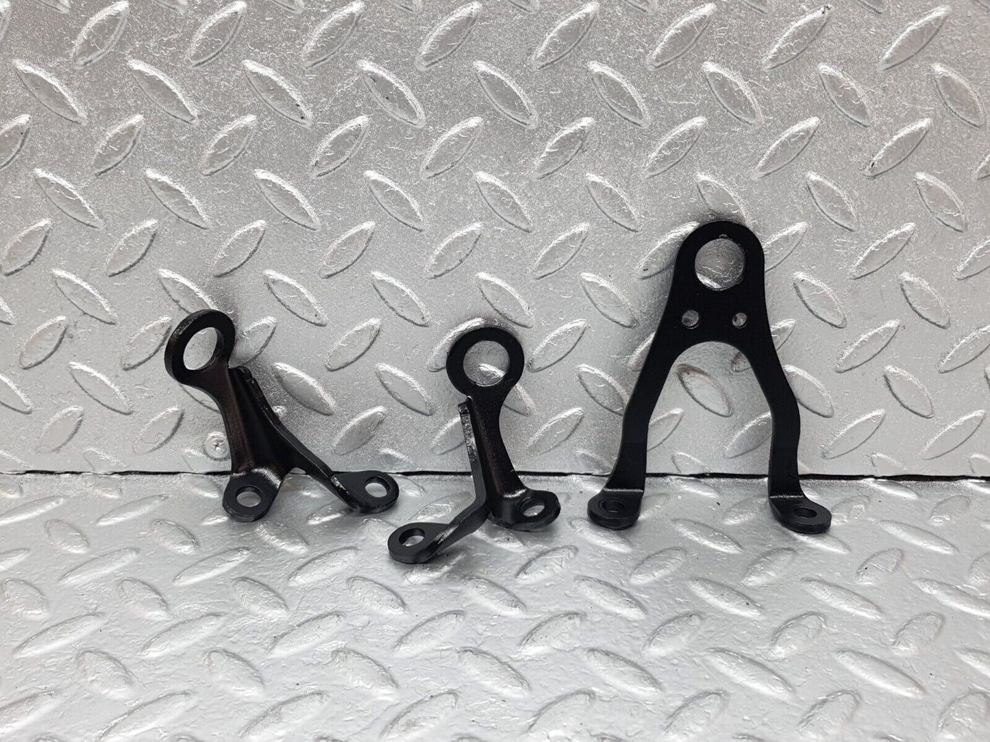 43575 Mercedes-Benz C126 380SEC Coupe Engine Lifting Eyes Hooks