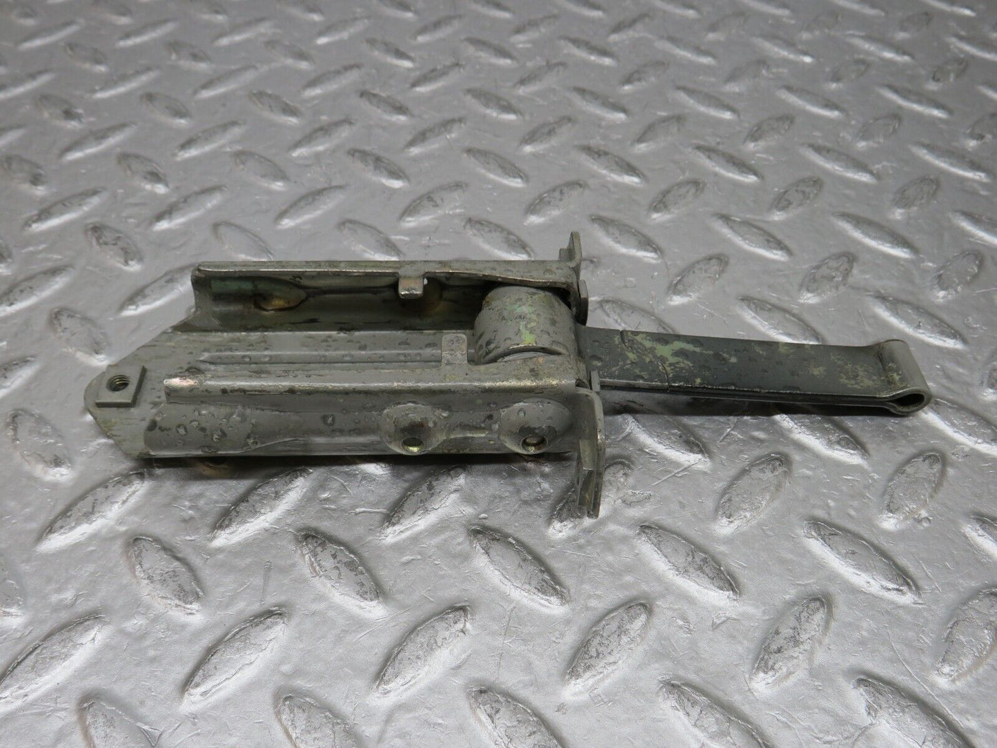 37739 Mercedes-Benz A124 320E Cabriolet Door Safety Check Strap