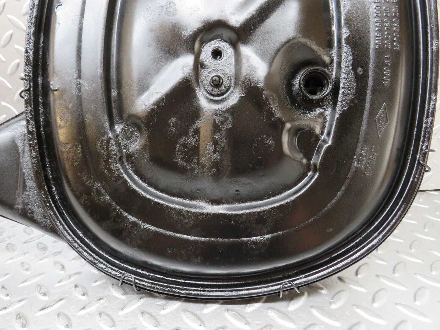 26647 Mercedes-Benz W123 230E Air Filter Box Housing 0120944202