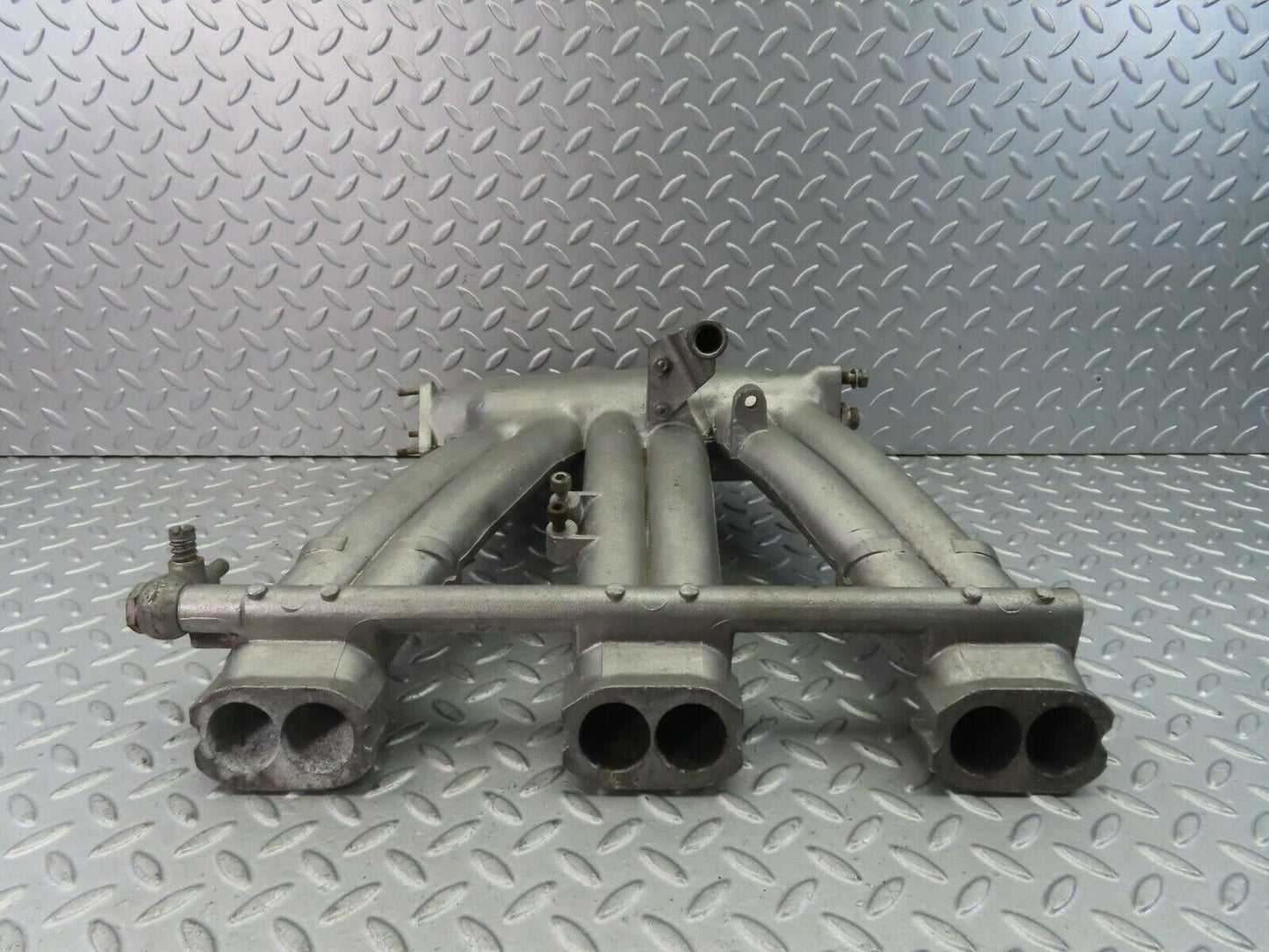 8687 Mercedes-Benz W111 Intake Manifold 1271412601