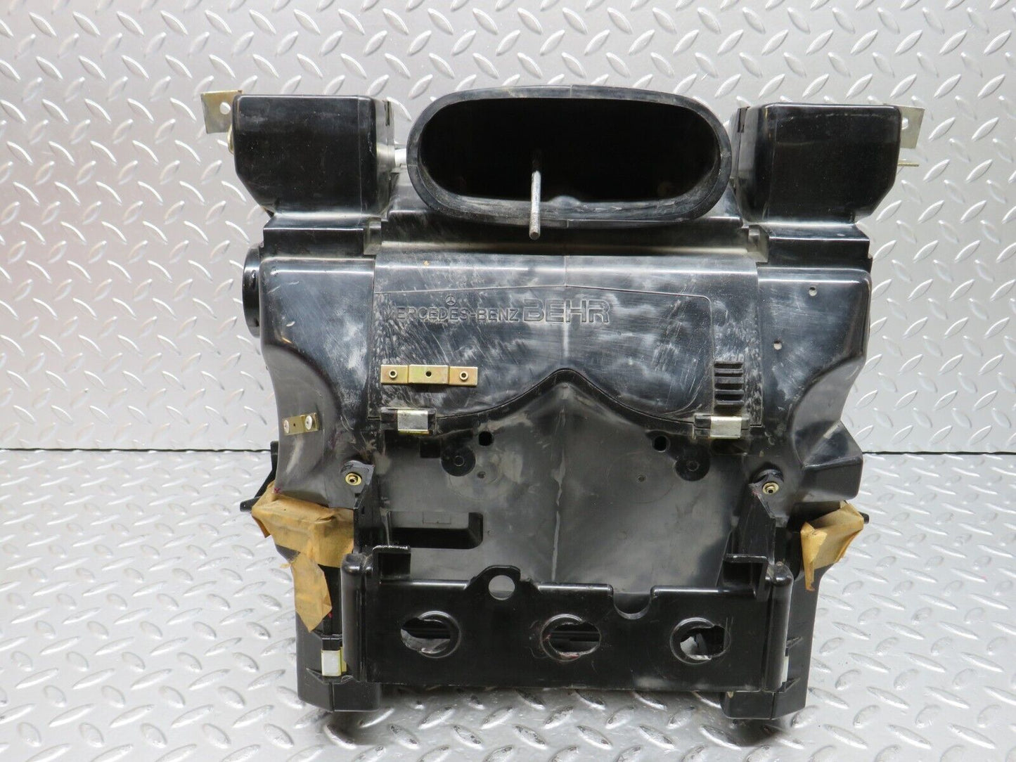28122 Mercedes-Benz W123 280E Heater Box Blower Housing Behr 1238300008