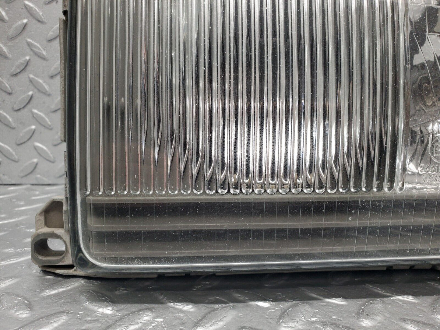 46453 Mercedes-Benz C123 280CE Coupe Headlight Bosch Left 1305620202 0028200761