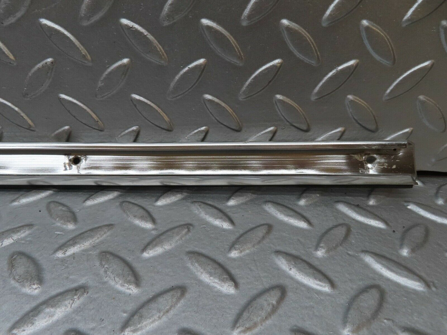 20571 Mercedes-Benz R107 450SL Roof Chrome Trim Left Side