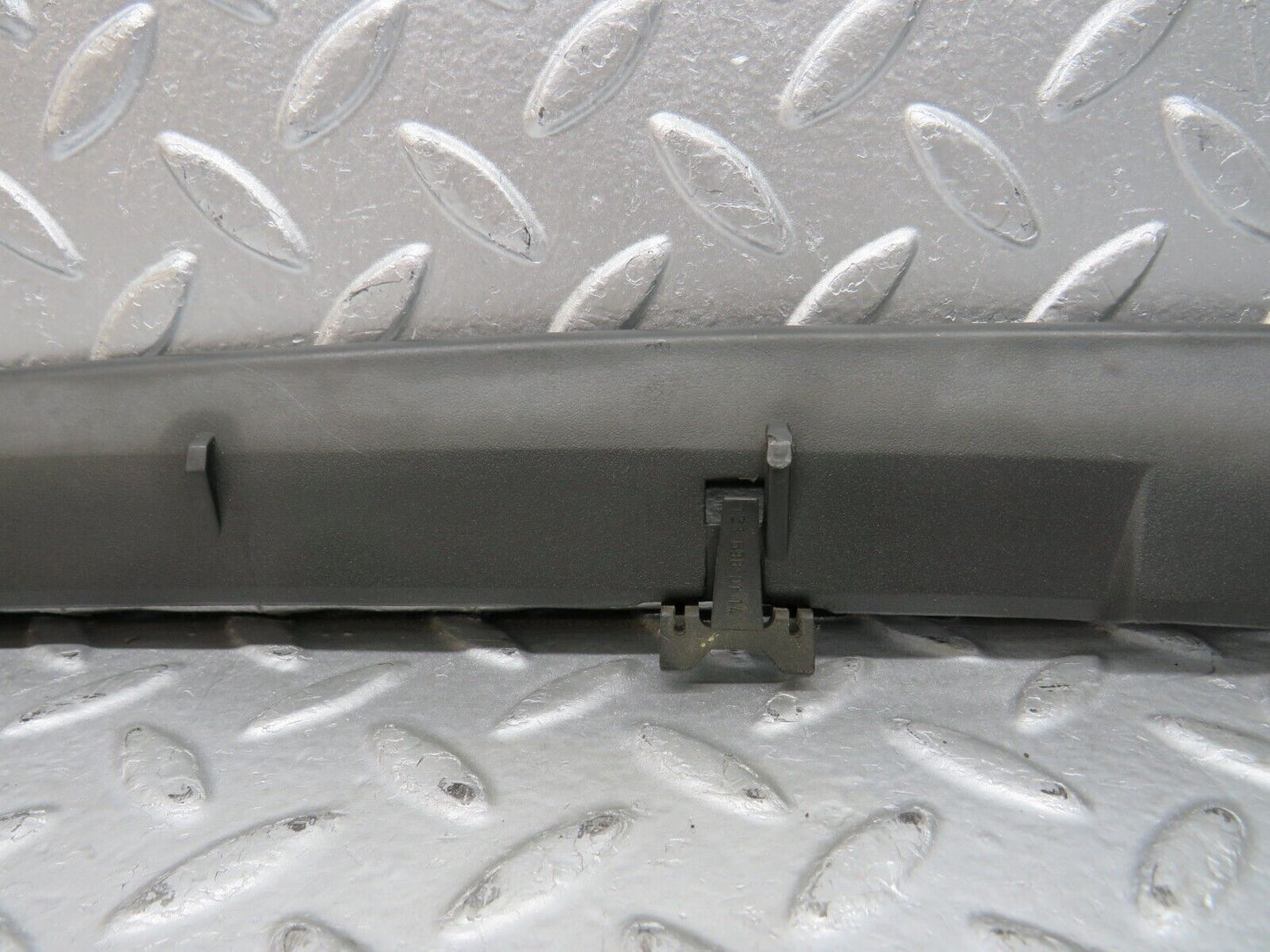 31987 Mercedes-Benz W123 230E Rear Left C Pillar Plastic Trim 1236980114