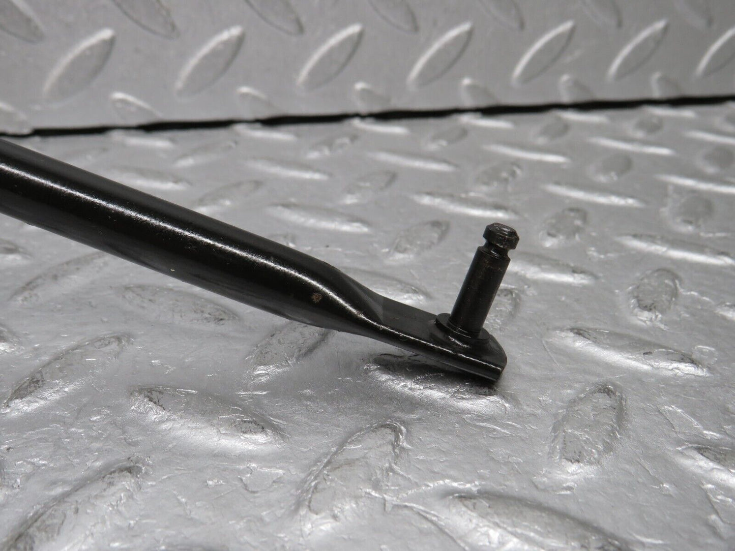 37939 Mercedes-Benz A124 320E Cabriolet Accelerator Pedal Linkage 2013010218