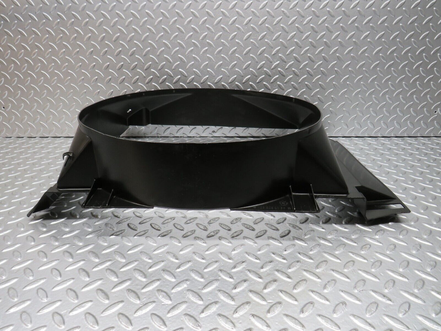 32118 Mercedes-Benz W123 230E Radiator Fan Shroud Fan Cover 1235052055