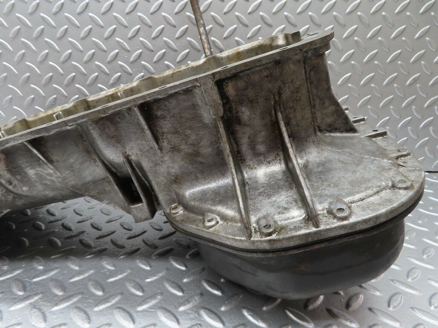 18227 Mercedes-Benz W111 220SE Coupe Oil Pan Oil Sump 1150141402
