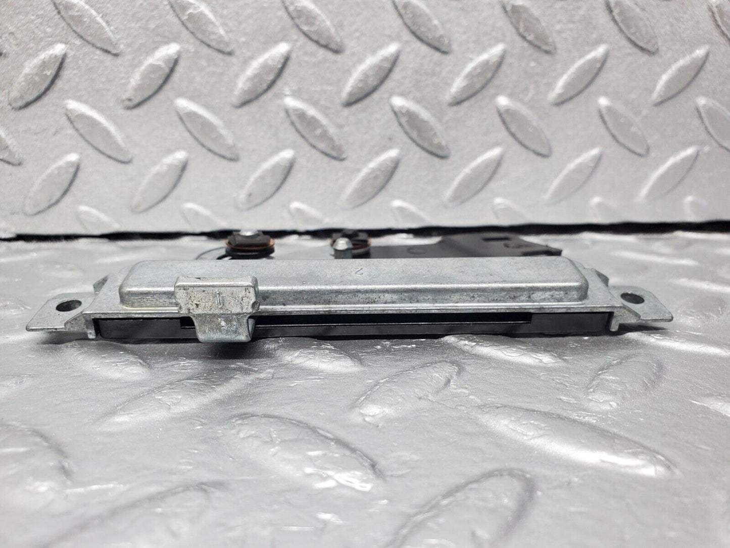 45655 Mercedes-Benz W126 420SE Rear Heater Regulator 1268300385