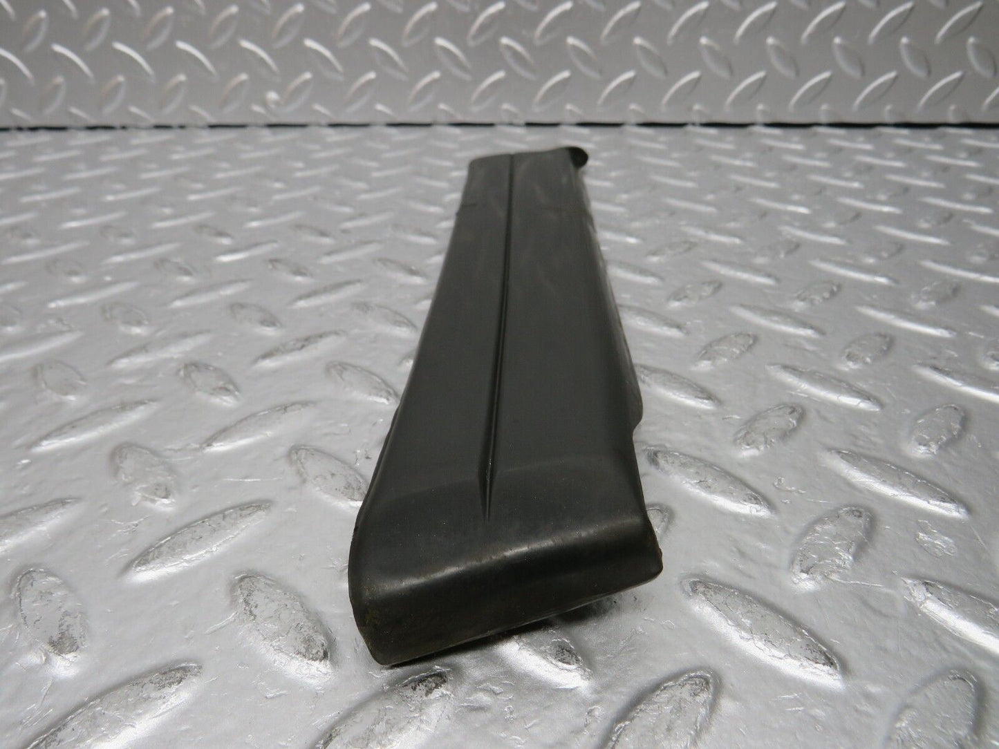 30783 Mercedes-Benz W201 190E Front Left Fender Lower Moulding Trim