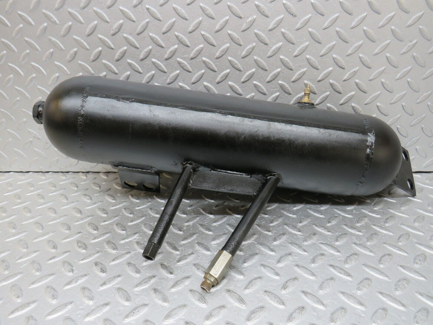 37369 Mercedes-Benz W109 300SEL Air Suspension Reservoir Tank 1093200152