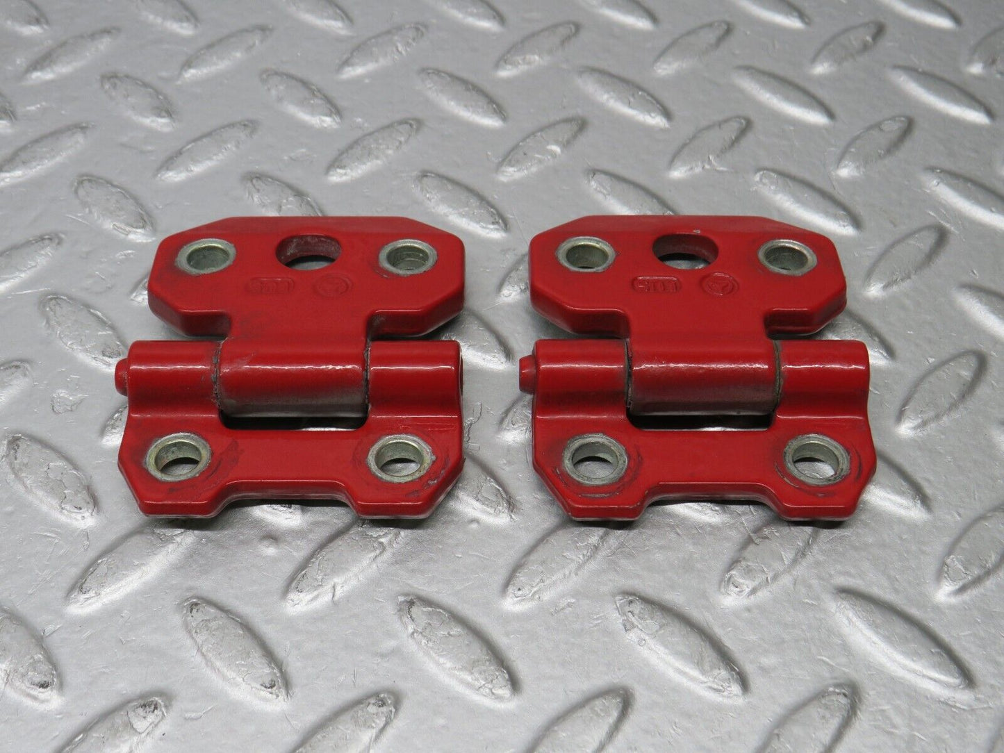 38800 Mercedes-Benz W201 190E 2.6L Door Hinge Right Side