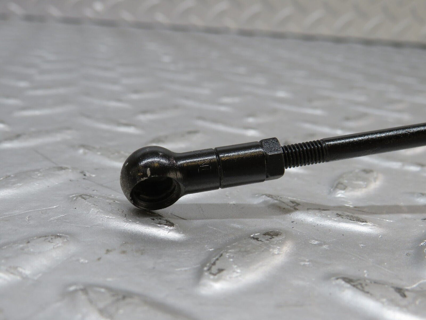 36371 Mercedes-Benz W126 420SE Throttle Linkage