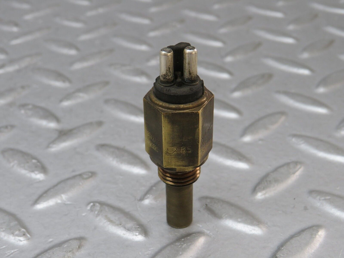 35515 Mercedes-Benz R107 280SL Coupe Temperature Sensor VDO