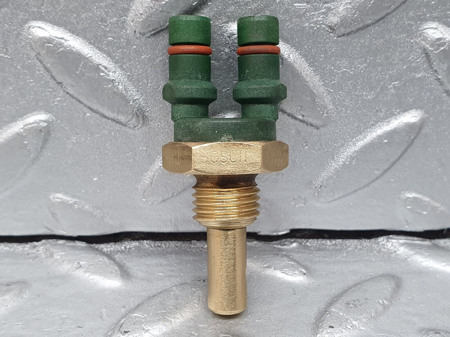 41266 Mercedes-Benz W126 300SE Coolant Temperature Sensor Bosch 0065427717