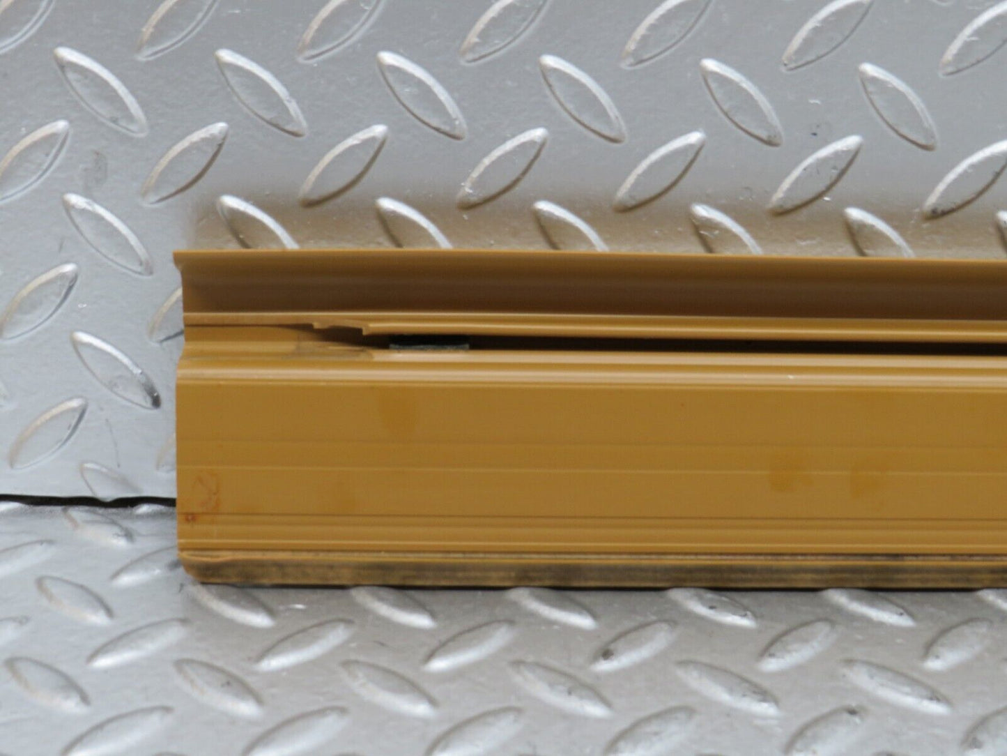 28557 Mercedes-Benz W123 230E Rear Left Door Sill Trim Palomino
