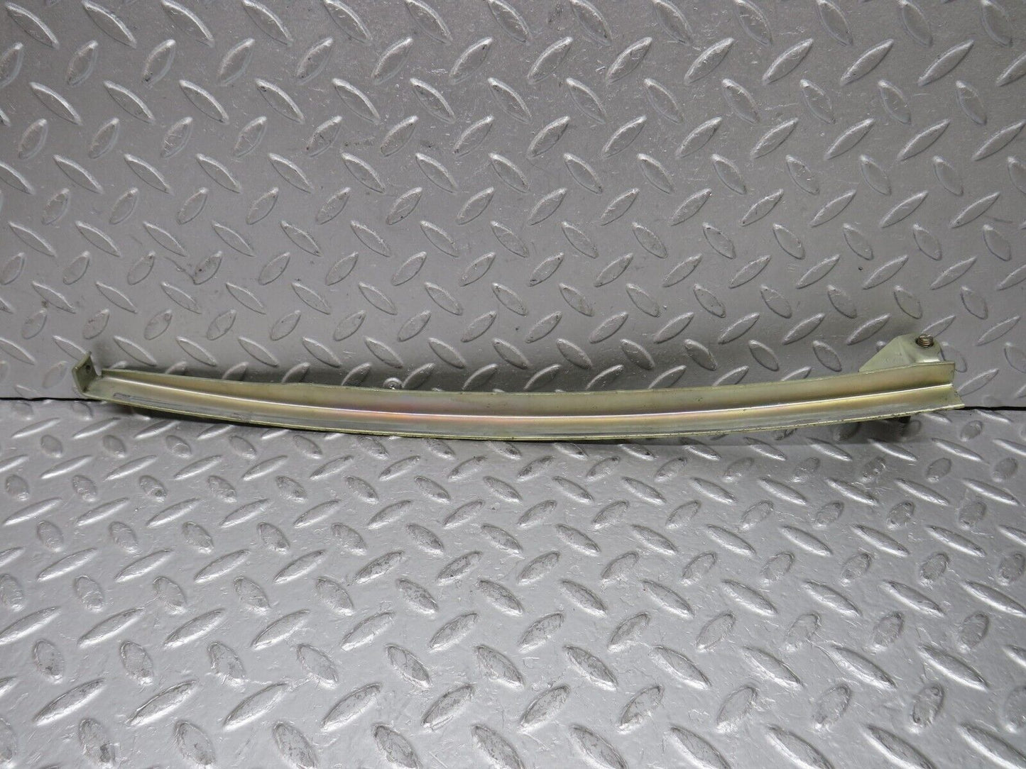 37799 Mercedes-Benz A124 320E Cabriolet Front Right Window Channel