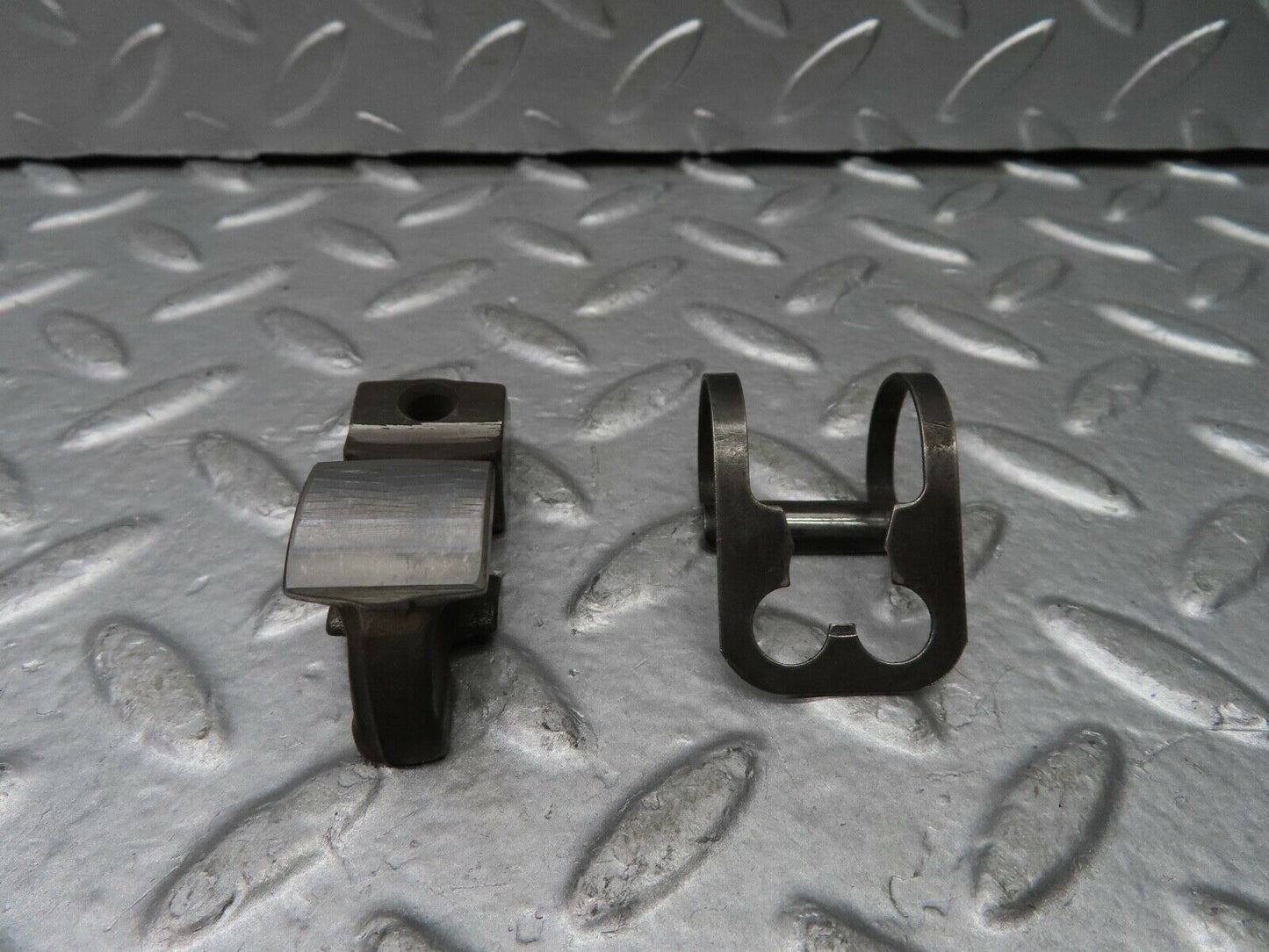 20716 Mercedes-Benz R107 450SL Valve Rocker Arm With Retaining Spring