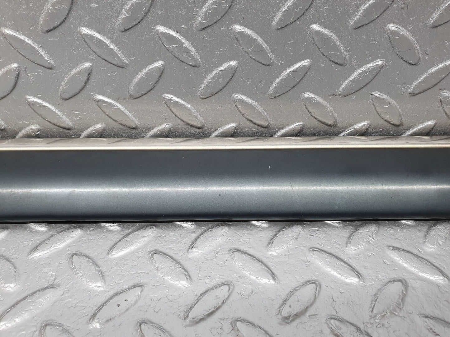 41806 Mercedes-Benz W202 C200 Rear Right Door Centre Moulding Trim 2026909862