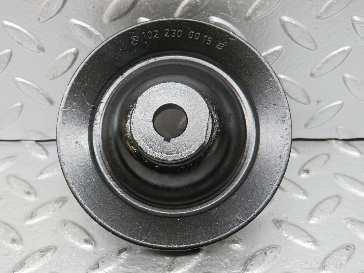 32149 Mercedes-Benz W123 230E Power Steering Pump Pulley 1022300015