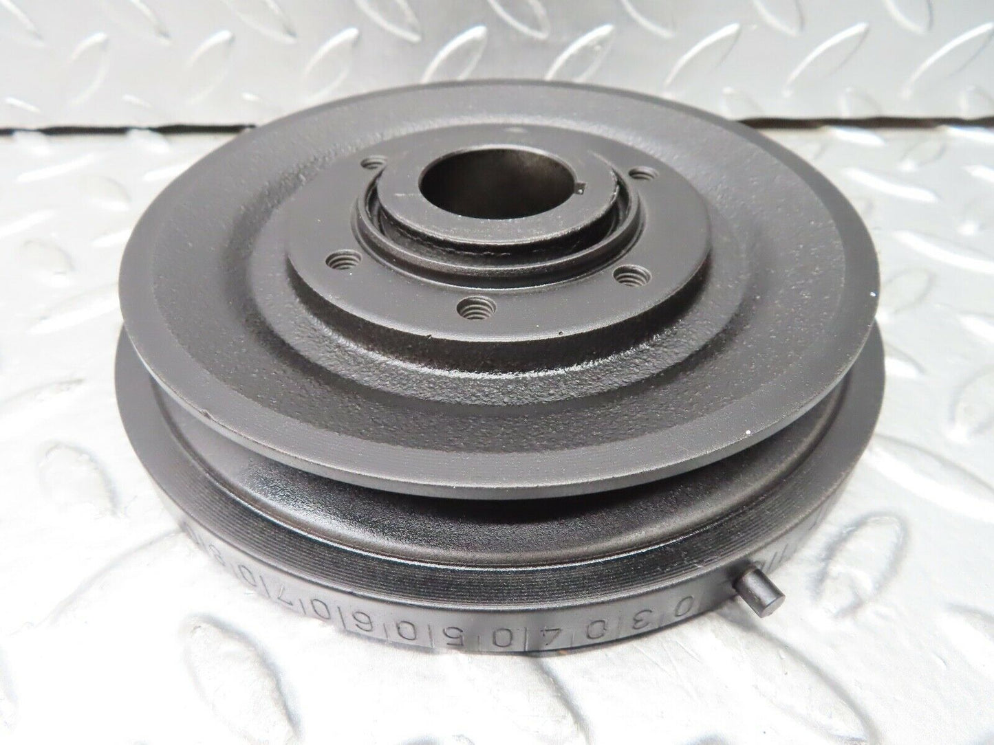 21286 Mercedes-Benz W123 230E Crankshaft Vibration Damper Pulley 1020300503