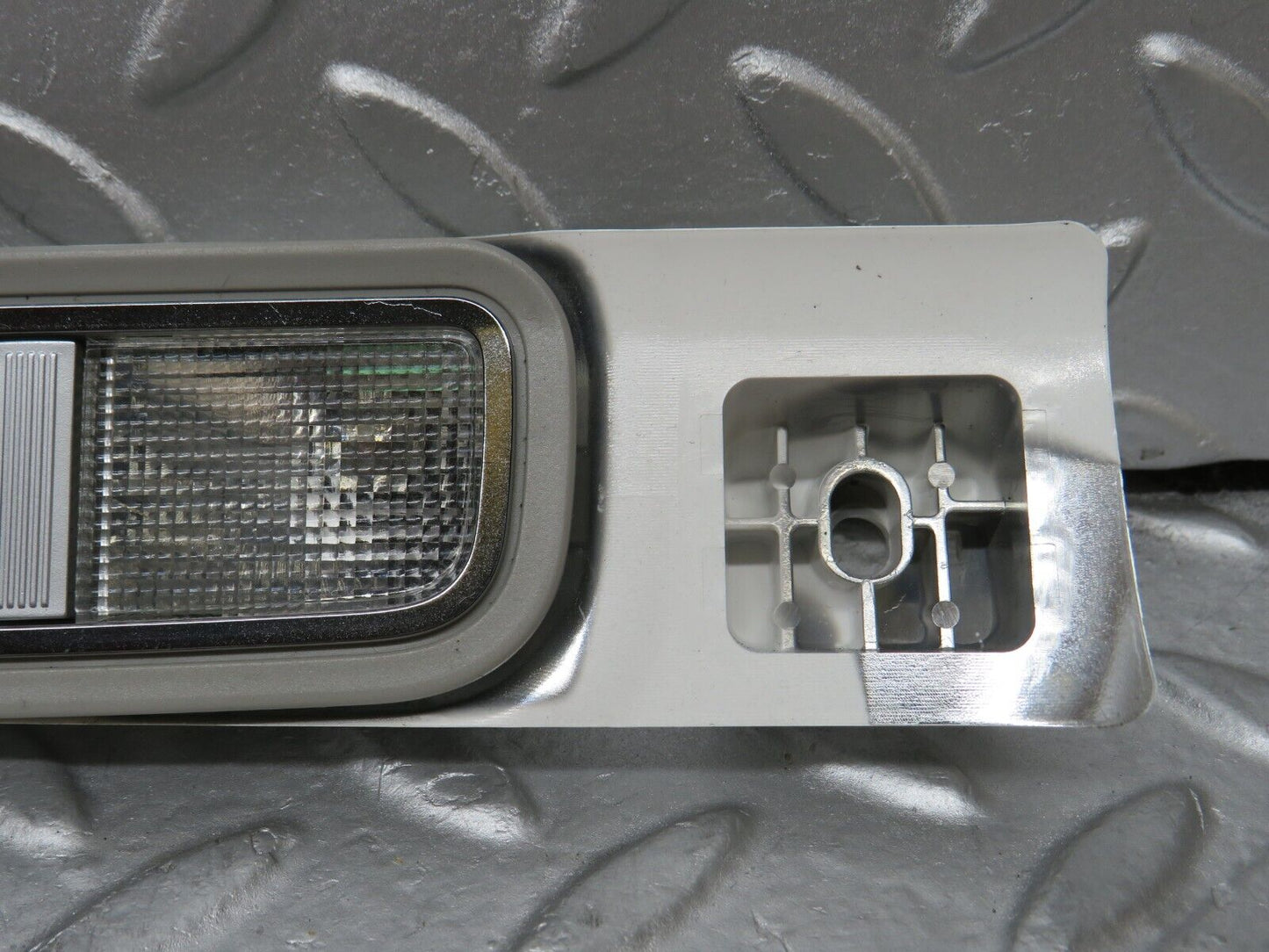 35158 Mercedes-Benz W221 Rear Left Interior Roof Light 2218202301