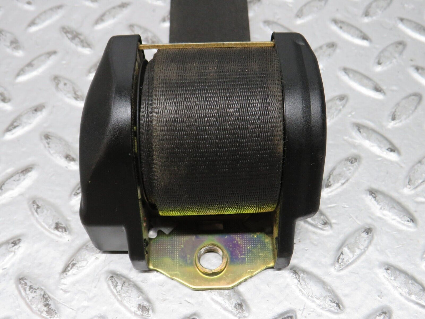 28535 Mercedes-Benz S123 240D Wagon Front Left Seat Belt 1238602586