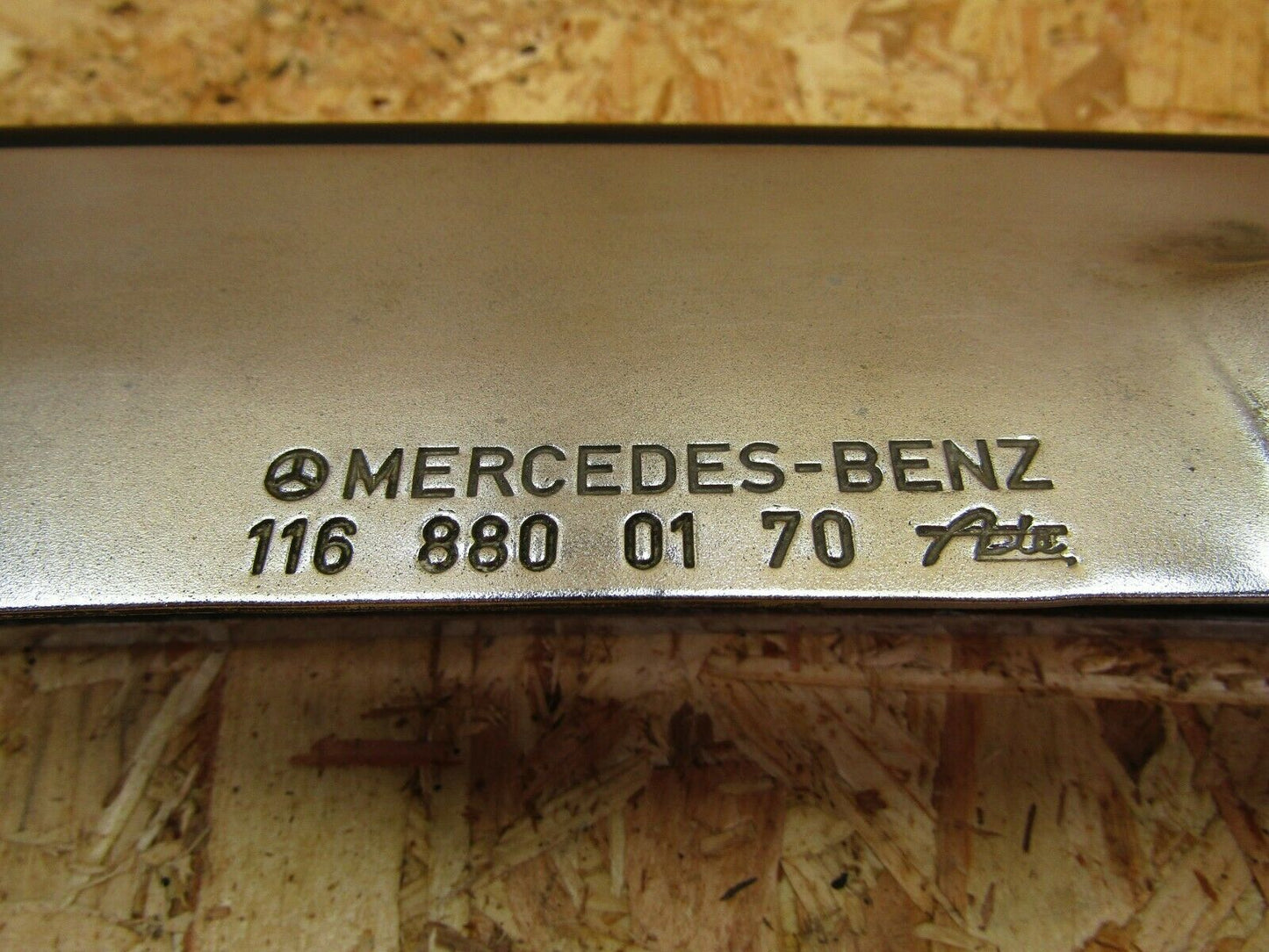 2157 Mercedes-Benz W116 350SE Front Left Upper Bumper Corner 1168800170