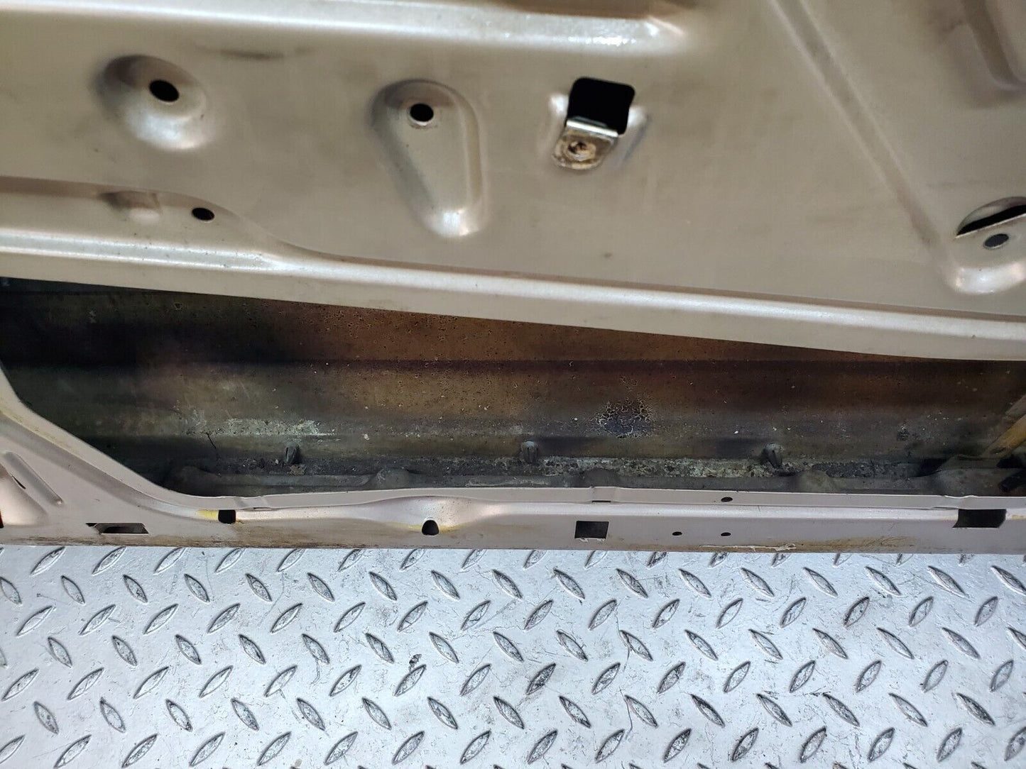 45991 Mercedes-Benz W126 420SE Front Right Door