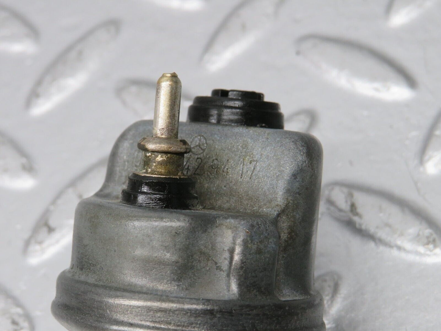 39712 Mercedes-Benz R129 320SL Coupe Oil Pressure Sensor 0065429417
