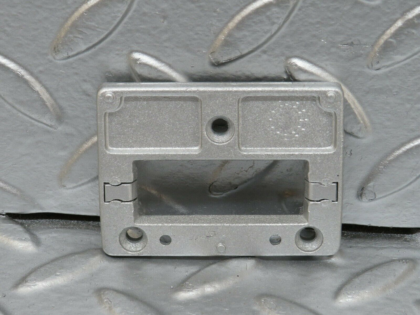 24396 Mercedes-Benz S124 220TE Wagon Rear View Mirror Bracket 2018100011