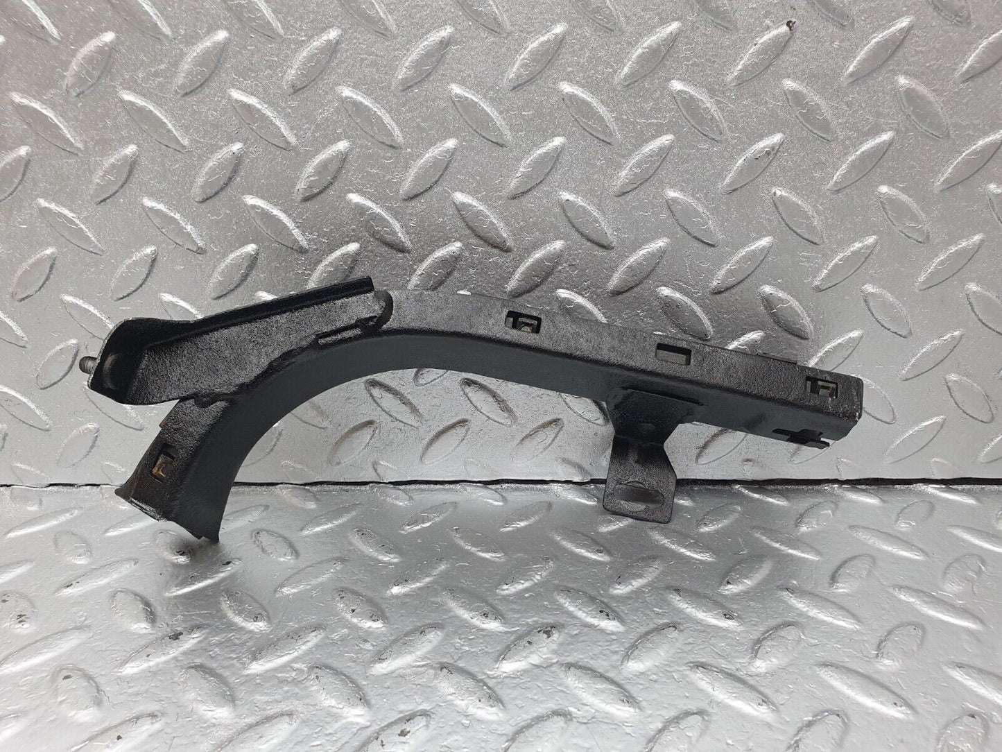 42605 Mercedes-Benz R129 320SL Coupe Ignition Coil Lead Cover 1295460064